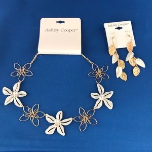 BNWT Ashley Cooper Bundle Necklace and Earrings